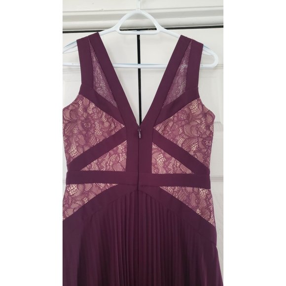BCBG MAXAZRIA Dress Evonne Lace Blocked Pleated Gown Deep Port Wine Size 6 - Picture 6 of 8